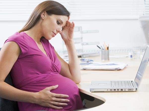 تأثير-بكائك-على-الجنين-خلال-الحمل